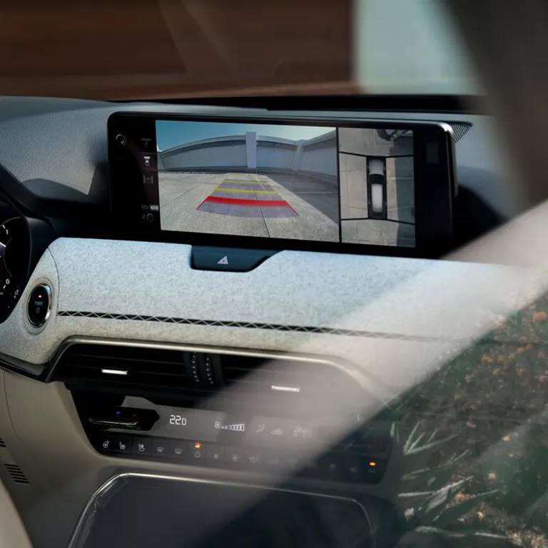 Medium 2023 Cx 80 Ger Lhd C037 Int Fulllcd12 3 Display Seethroughview Premiummodern Whitenappaleather High V2